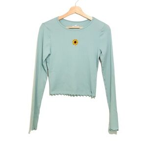 Hollister Y2K Green Fitted Crop Long Sleeve Tee w/ sunflower embroidery Size XXS
